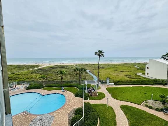 Ocean Edge Oasis -Aquarius 3rd floor