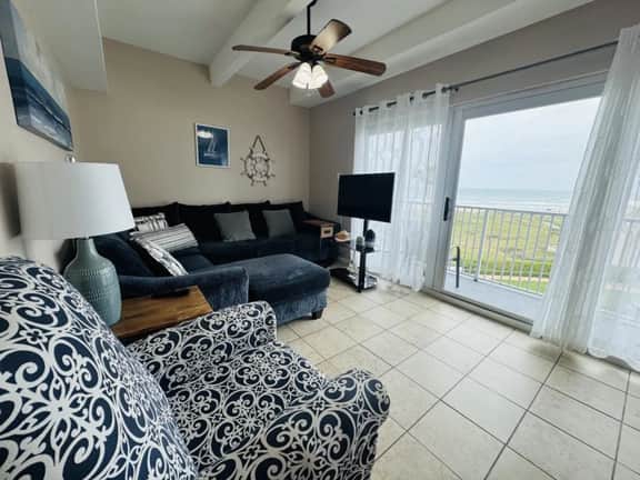 Ocean Edge Oasis -Aquarius 3rd floor