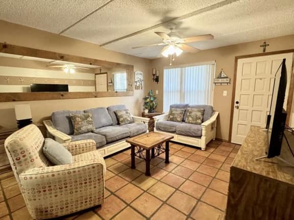 Surfside I 105 - One Bedroom Off The Beach