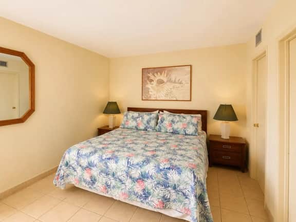 Suntide I 107 - Two Bedroom Beachfront