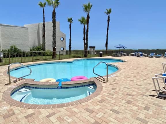 Suntide I 107 - Two Bedroom Beachfront