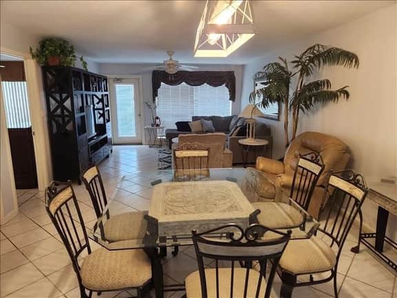 Saida IV 4505 - Three Bedroom Beachfront