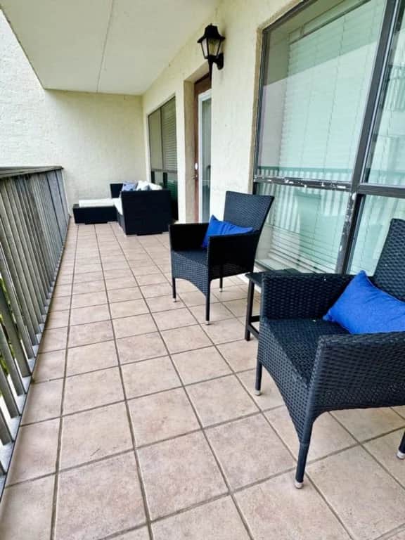 Beach Please- Saida IV Three Bedroom Beachfront