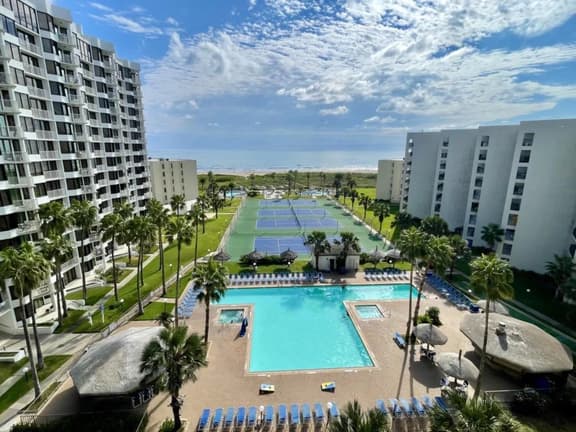 Saida III 3805 - Two Bedroom Beachfront