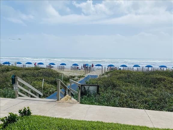 La Internacional 102 - One Bedroom Beachfront